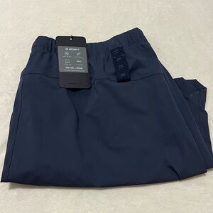 Fabletics NWT Men’s 7” The One Shorts Navy